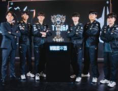 kaiyun-传奇不(bù)老！Faker史無(wú)前例夺下英(yīng)雄联盟(méng)全球(qiú)总决赛三连冠