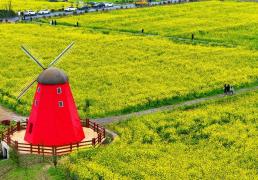 开云体育APP下载-電(diàn)竞比赛吸引衆(zhòng)多观衆(zhòng)，電(diàn)竞産(chǎn)业蓬勃发展