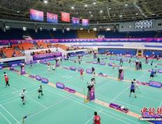 开云体育APP下载-2025“挥拍中国”羽毛球公开赛揭幕