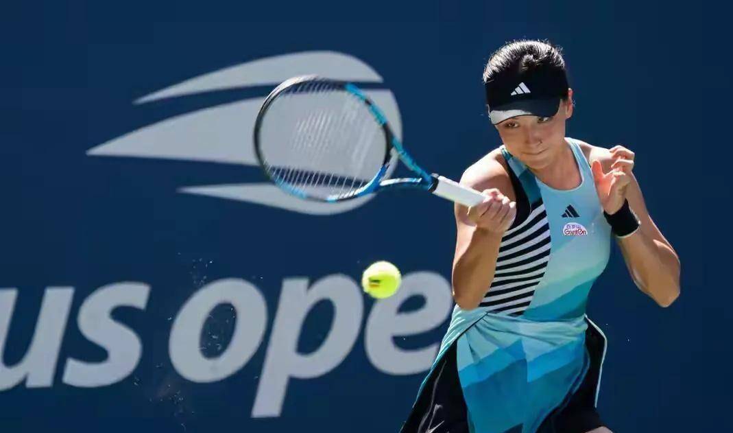 开云平台-中国网球新纪录！王(wáng)欣瑜决胜盘翻盘，首(shǒu)战美网即入64强赢重奖