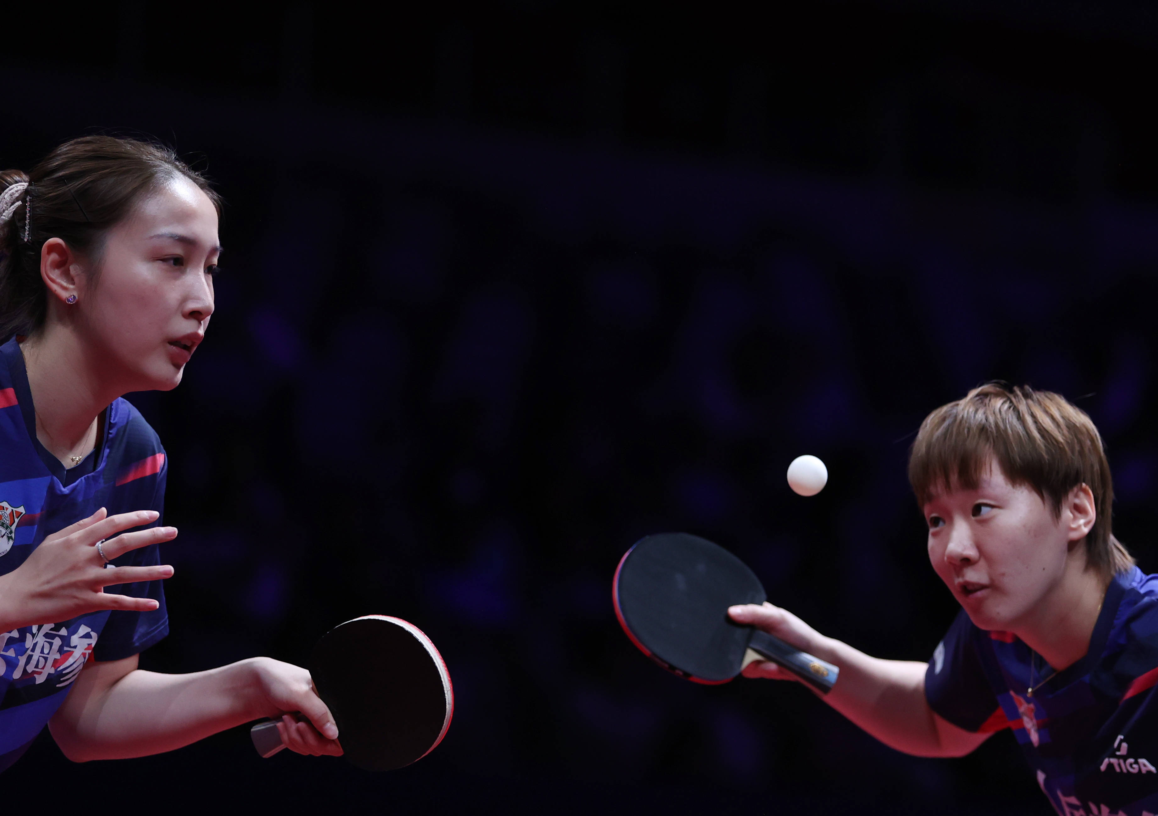 开云下载-乒超联赛女子團(tuán)体：山(shān)东鲁能胜华东理(lǐ)工大学