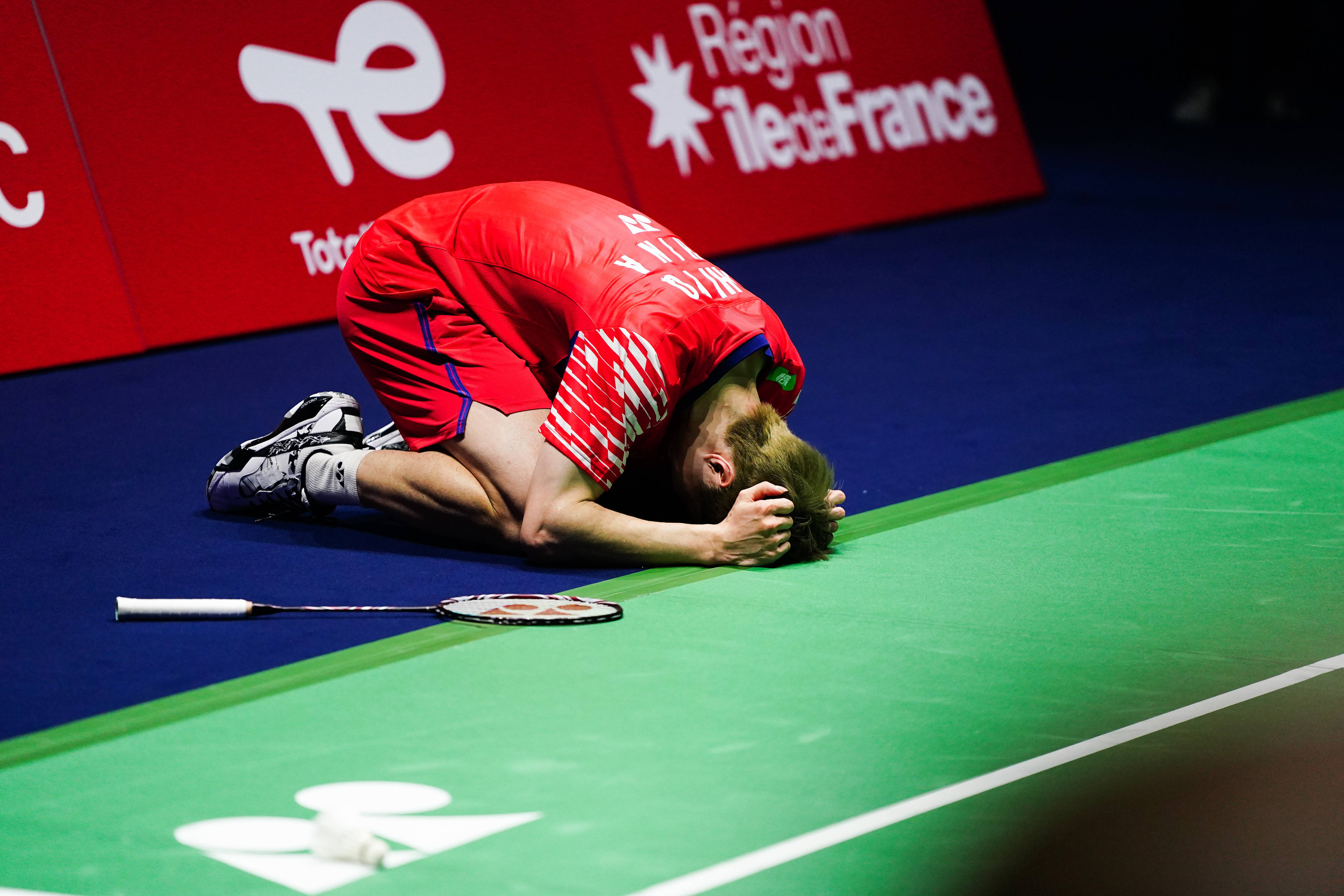 开云-羽(yǔ)毛球世锦赛：石宇奇获得男单冠军