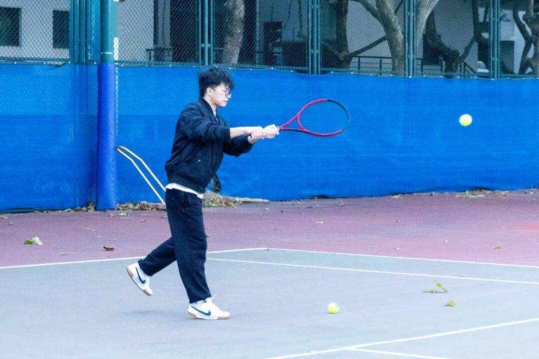 kaiyun-“网”动青春，“球”展风采！直击第21届青年健身节网球比赛现场！