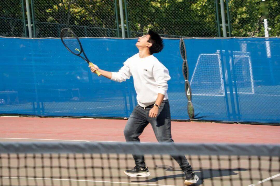 kaiyun-“网”动青春，“球”展风采！直击第21届青年健身节网球比赛现场！