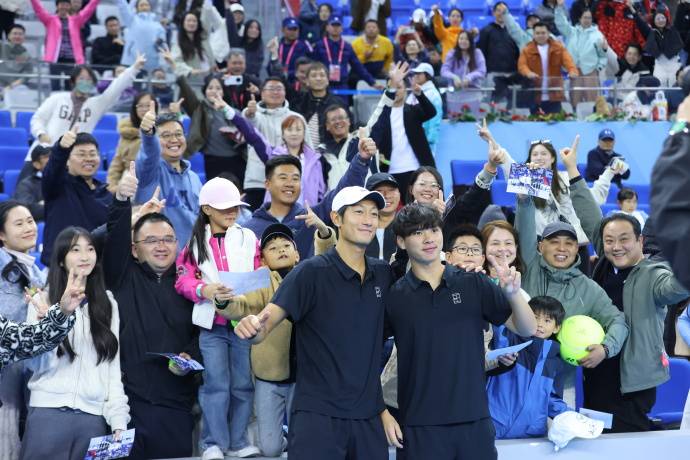 开云下载-全运会网球男双决赛:唐盛 / 孙浅 2-1 力尅(kè)布雲(yún)朝尅(kè)特 / 郑展，逆转奪(duó)金(jīn)