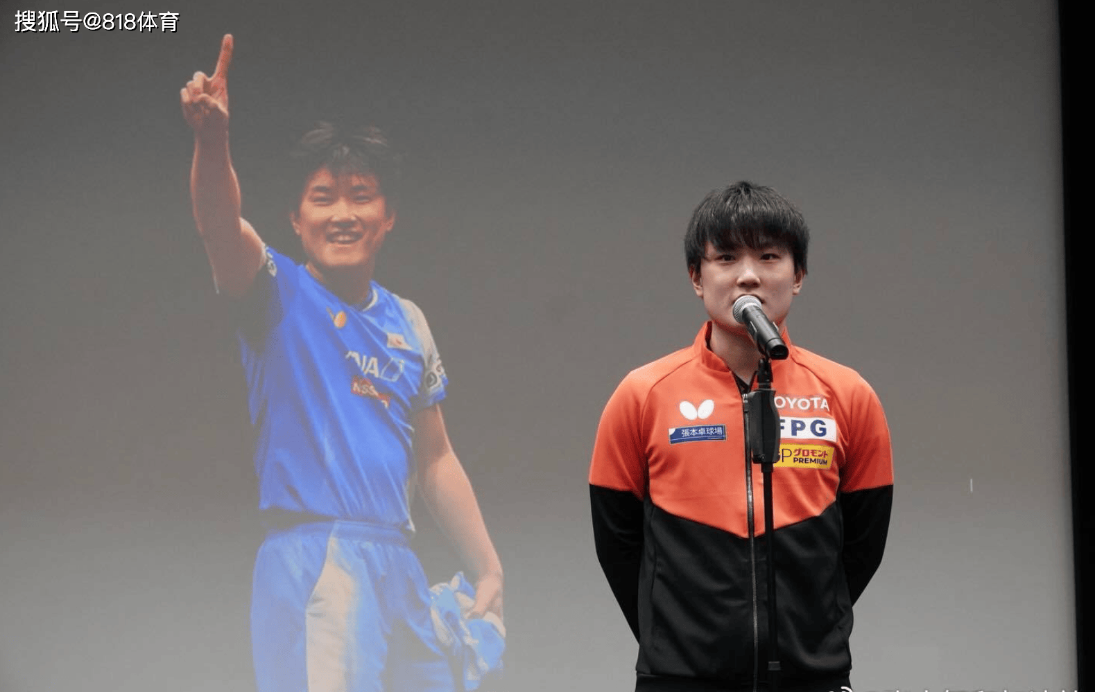 开云体育在线-飘了!东京(jīng)电视台为张本智和举办冠(guān)军表彰(zhāng)会,张本:明年世乒赛夺冠(guān)!