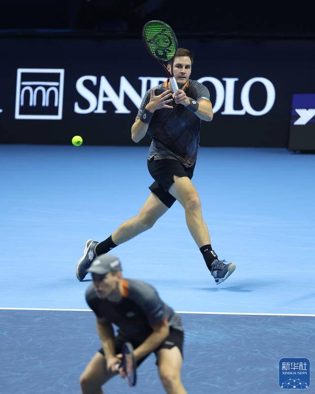 开云体育APP下载-ATP年(nián)终总决赛丨海利(lì)厄瓦拉/帕滕男(nán)双夺冠